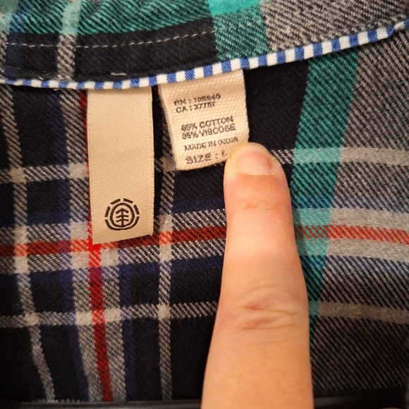 ⭐️3/$20 Element Plaid Button Down Long Sleeve Shirt Sz Large - Picture 10 of 11